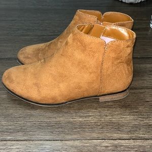 Cat & Jack Girl Booties Size 3